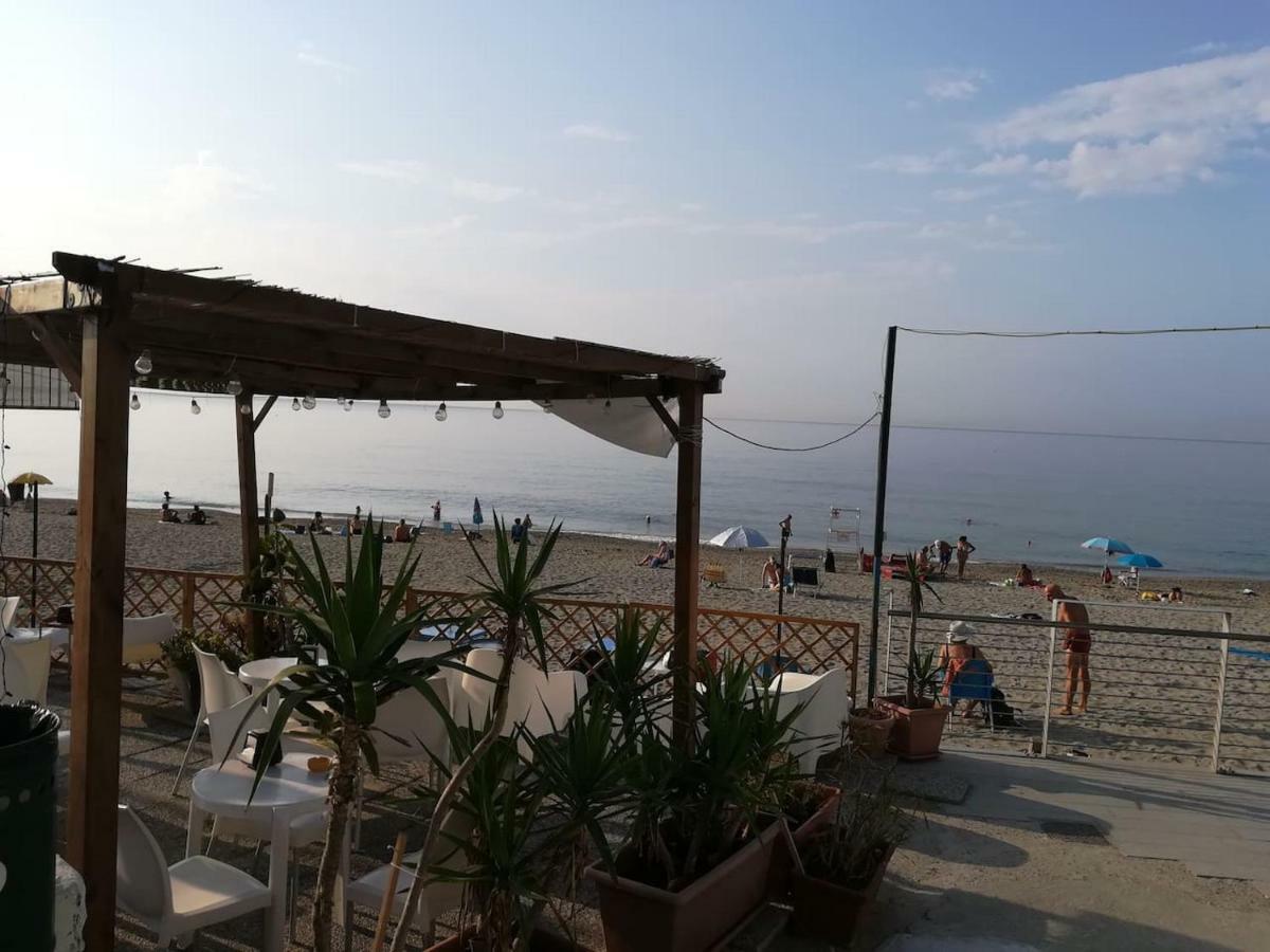 Violamare Савона Экстерьер фото